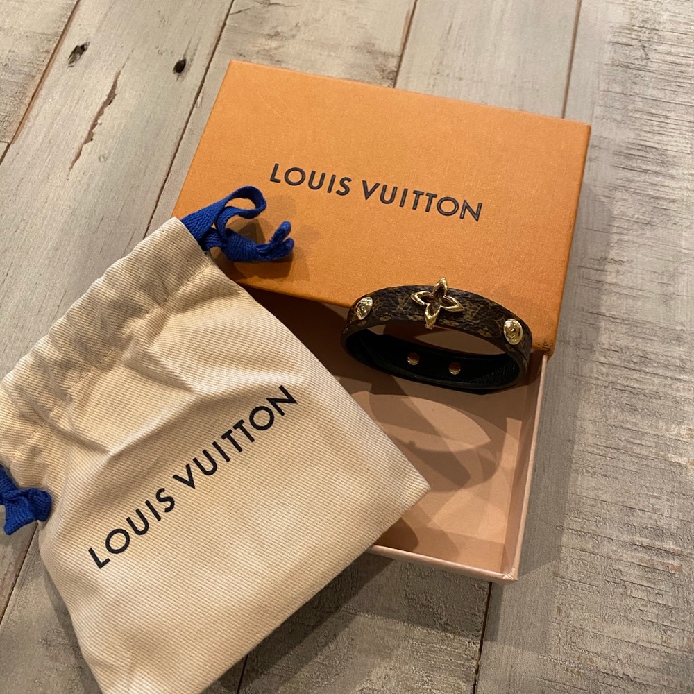 💯% Authentic Louis Vuitton “Blooming Bracelet.”